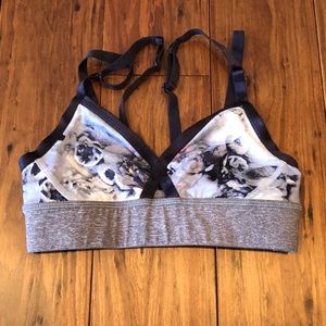 lululemon sports bra